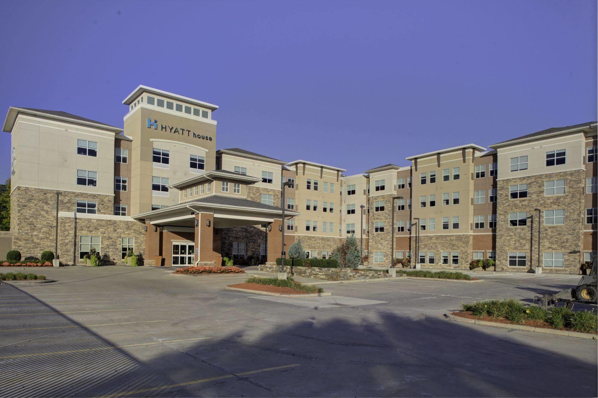 Hyatt House Shelton Hotel Exterior photo